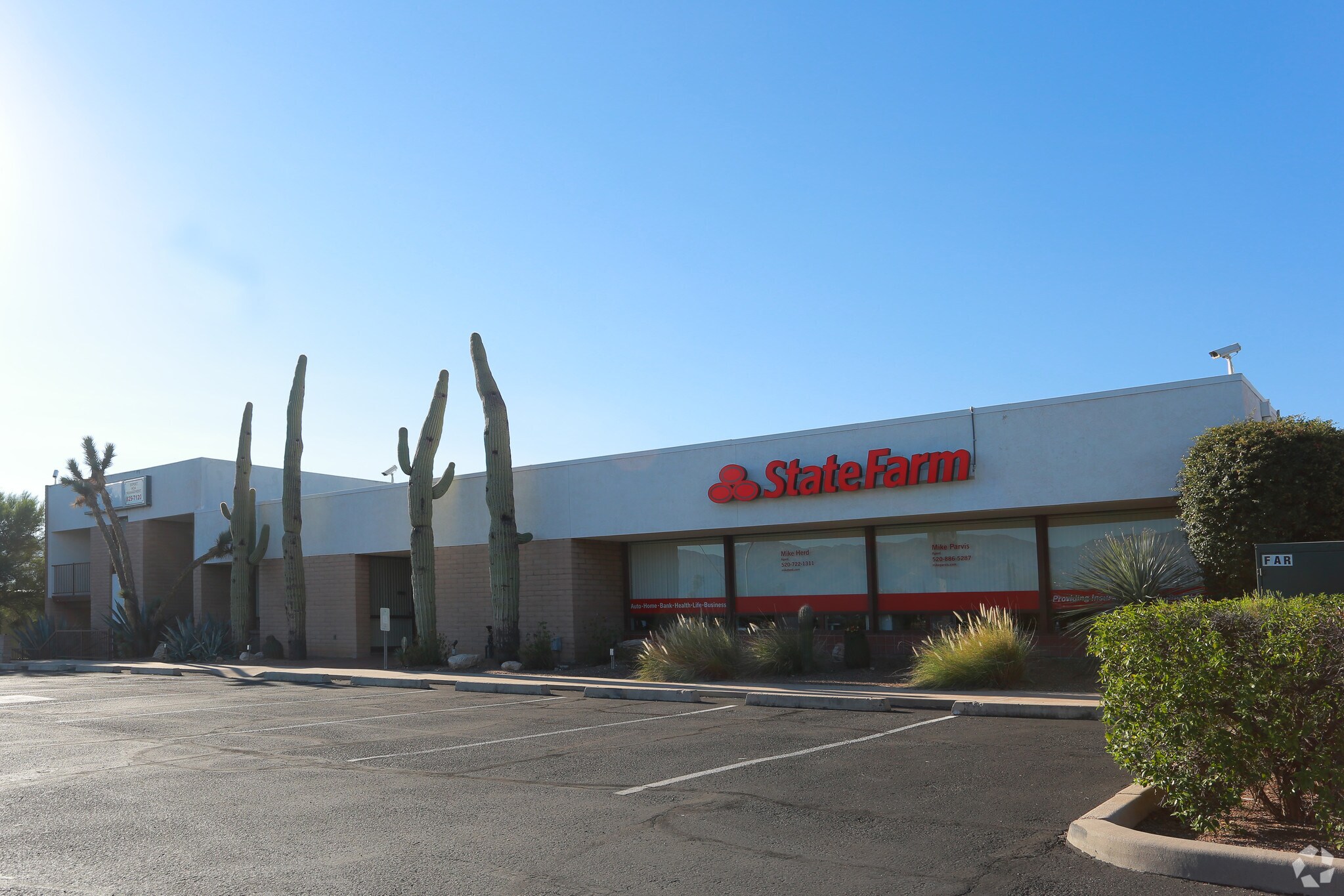 8880 E Speedway Blvd, Tucson, AZ à vendre Photo de l’immeuble– Image 1 sur 9