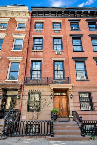 Plus de détails pour 404 W 22nd St, New York, NY - Logement à vendre
