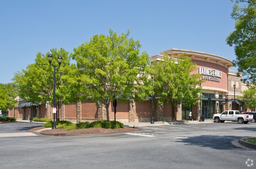 312 Newnan Crossing Byp, Newnan, GA à louer - Photo de l’immeuble – Image 2 sur 5