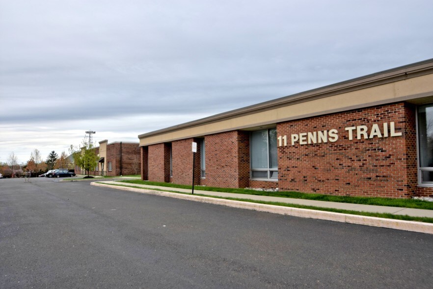 11 Penns Trl, Newtown, PA à louer - Photo de l’immeuble – Image 1 sur 23