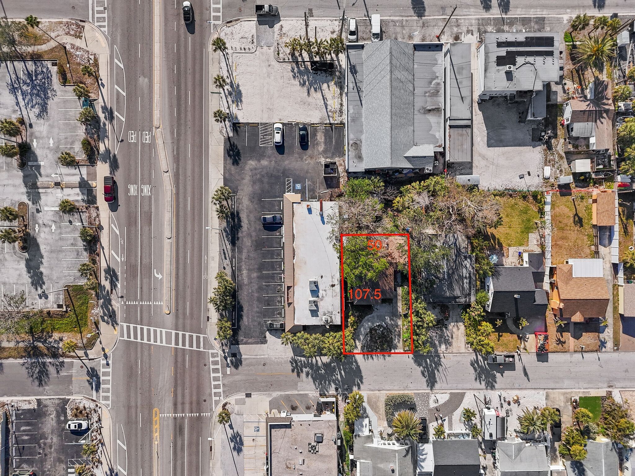 420 77th Ave, St Pete Beach, FL à vendre Photo principale– Image 1 sur 4