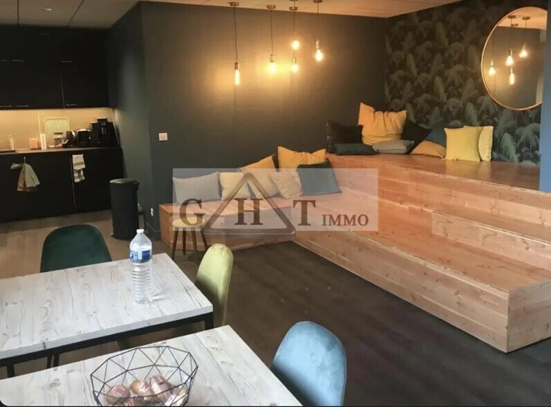 Bureau dans Maisons-Alfort à vendre - Photo de l’immeuble – Image 2 sur 2