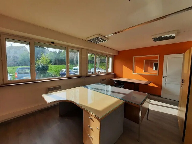 Bureau dans Rouen à louer - Photo de l’immeuble – Image 2 sur 9