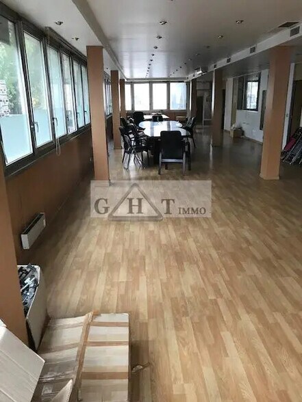 Bureau dans Bobigny à louer - Photo de l’immeuble – Image 2 sur 4