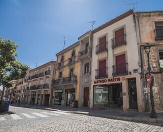Plus de détails pour Calle Isaac Peral, 2, Ávila - Local commercial à louer