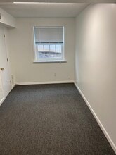 699 W Woodbine Ave, Kirkwood, MO à louer Photo intérieure– Image 2 sur 4