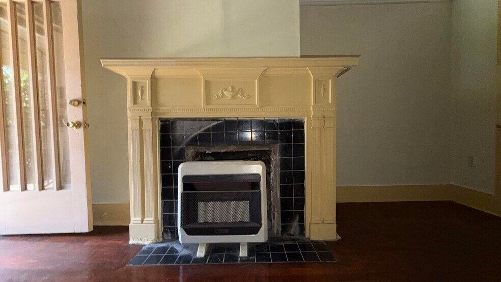 128 Robinson Street, Jackson, MS à vendre - Photo de l’immeuble – Image 3 sur 5