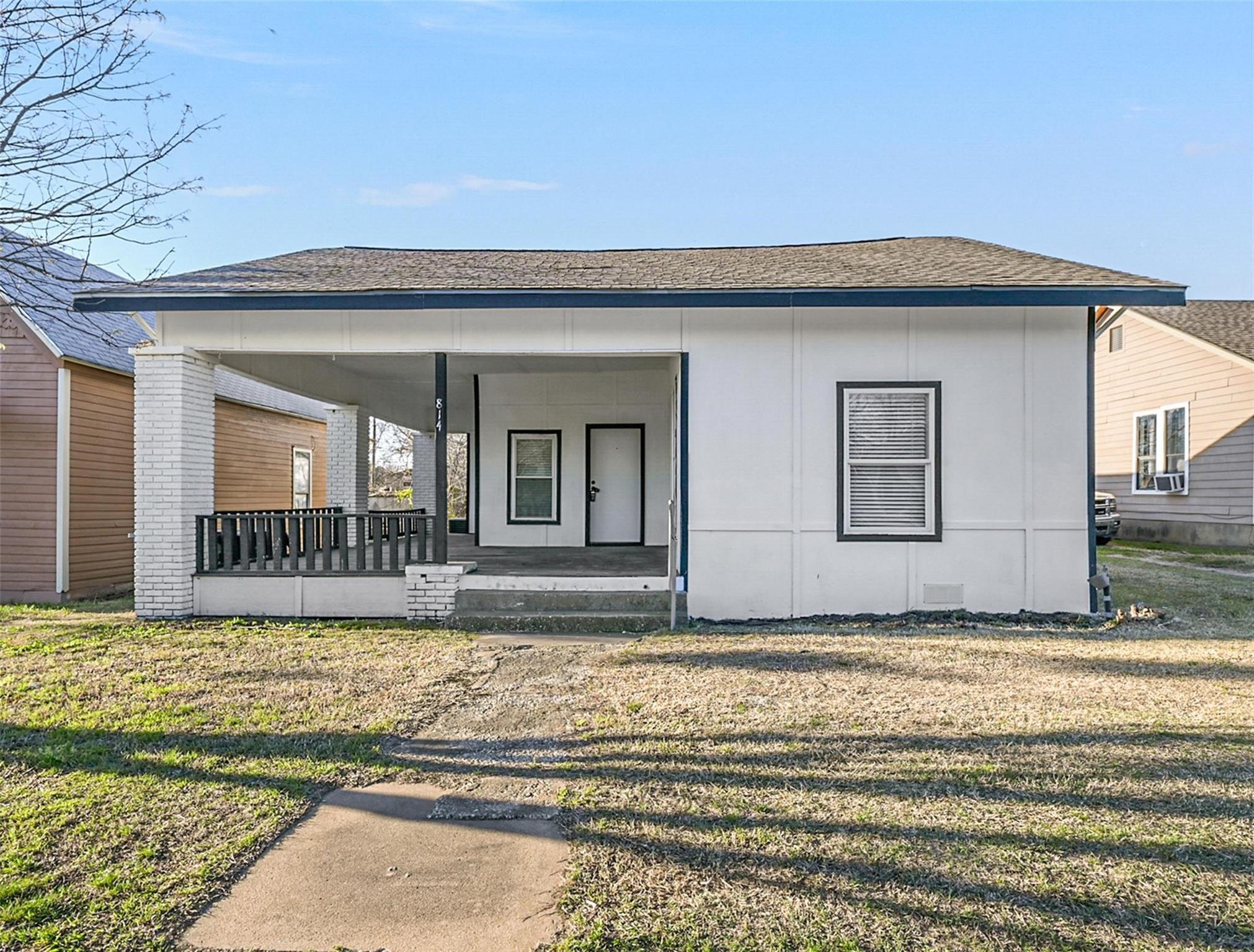 814 W Morton St, Denison, TX à vendre Photo principale– Image 1 sur 2