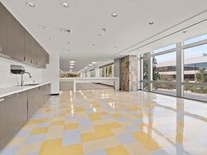 15545 Sand Canyon Ave, Irvine, CA à louer Photo intérieure– Image 2 sur 13