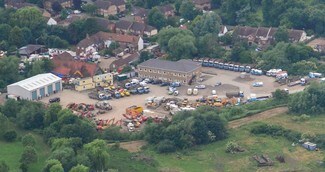 Plus de détails pour McArdle Way, Colnbrook - Terrain à louer