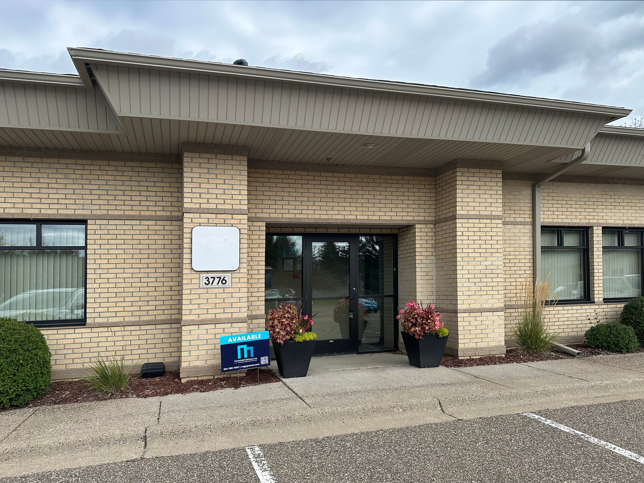 3738-3776 Coon Rapids Blvd NW, Coon Rapids, MN à louer Photo intérieure– Image 1 sur 11