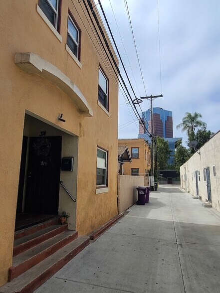 617 W 3rd St, Long Beach, CA à vendre - Photo de l’immeuble – Image 3 sur 23