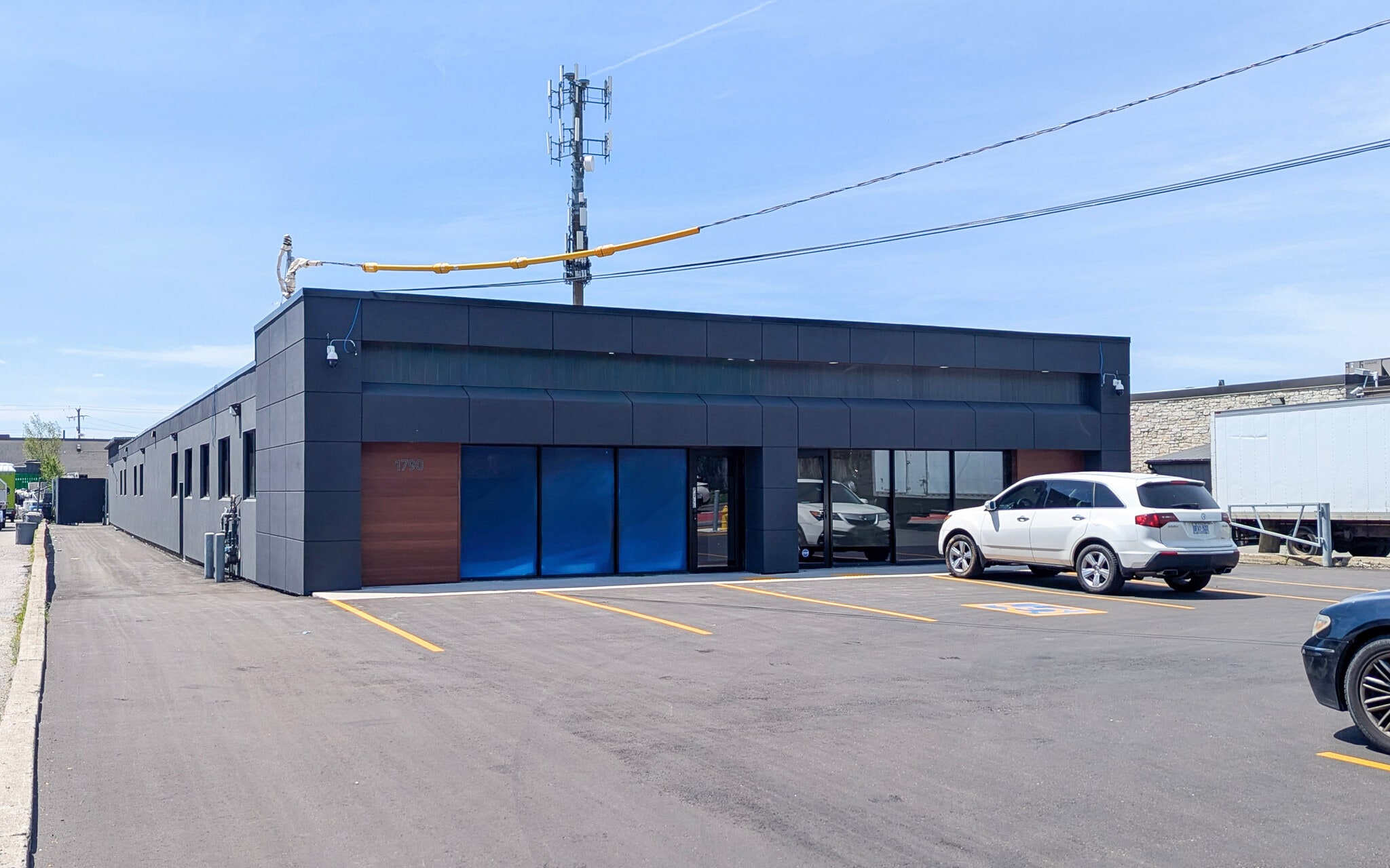 1790 Midland Ave, Toronto, ON à louer Photo de l’immeuble– Image 1 sur 4