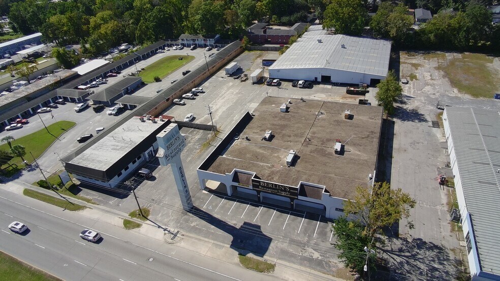 5051 Rivers Ave, Charleston, SC à louer - Photo de l’immeuble – Image 1 sur 8