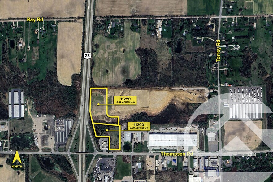 11200 N Park Ave, Fenton, MI à vendre - Photo de l’immeuble – Image 1 sur 2