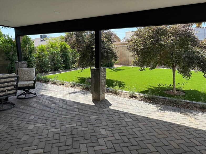 1X000 N Assisted Living Drive, Phoenix, AZ à vendre - Photo de l’immeuble – Image 3 sur 7