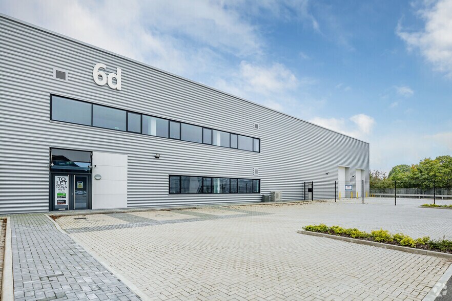 Duke Av, Cheadle à louer - Photo de l’immeuble – Image 1 sur 21