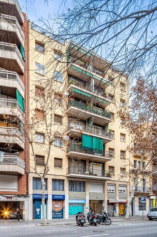 Plus de détails pour Carrer De València, 571, Barcelone - Local commercial à louer