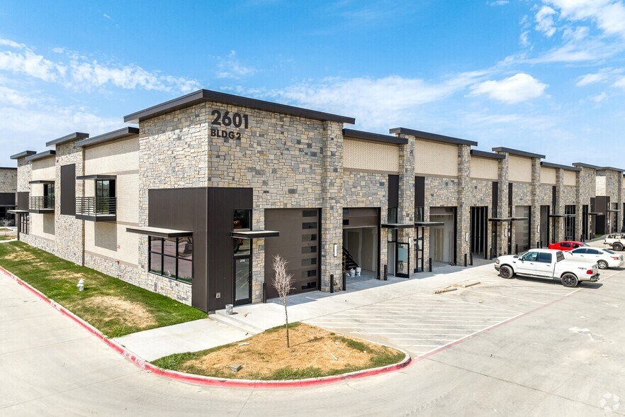 2601 TX-121, Lewisville, TX à vendre - Photo de l’immeuble – Image 3 sur 44