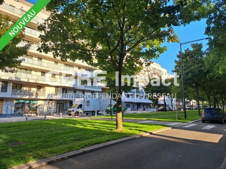 Local commercial dans Dijon à louer - Photo de l’immeuble – Image 1 sur 11