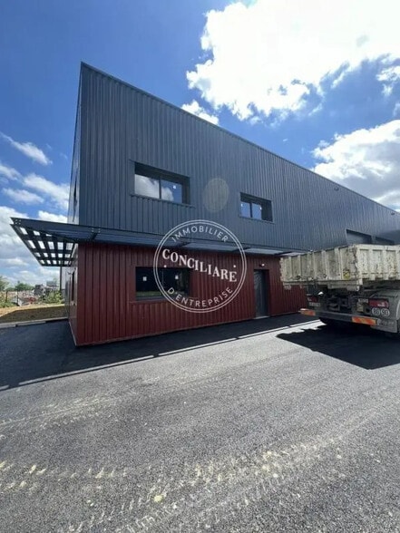 Industriel/Logistique dans Villeneuve-Tolosane à louer - Photo de l’immeuble – Image 3 sur 7