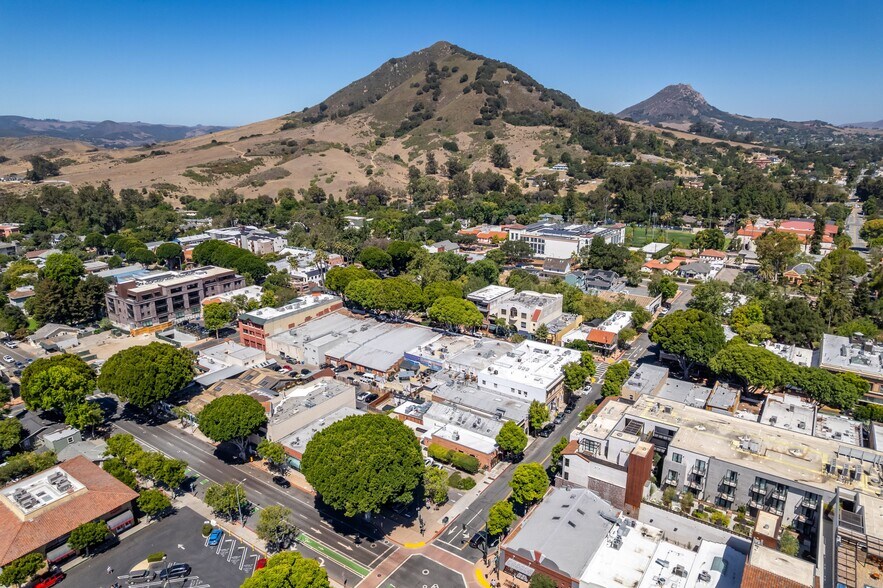 668 Marsh St, San Luis Obispo, CA à vendre - Photo de l’immeuble – Image 3 sur 52