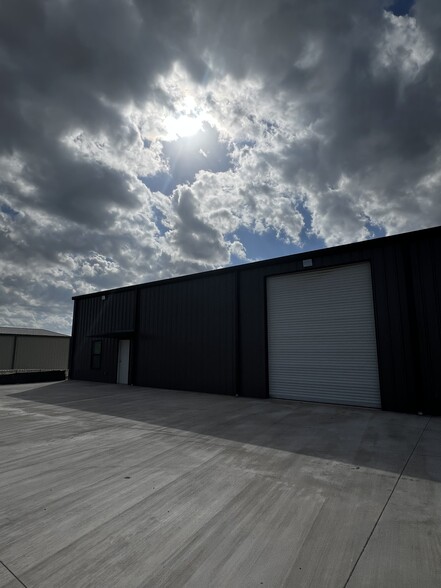 117 Bennett Hills Dr, Weatherford, TX à louer - Photo de l’immeuble – Image 2 sur 6