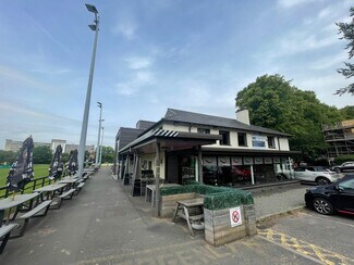Plus de détails pour 32 Hughenden Rd, Glasgow - Local commercial à louer
