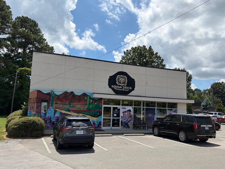 5521 Western Blvd, Raleigh, NC à louer - Photo de l’immeuble – Image 3 sur 9