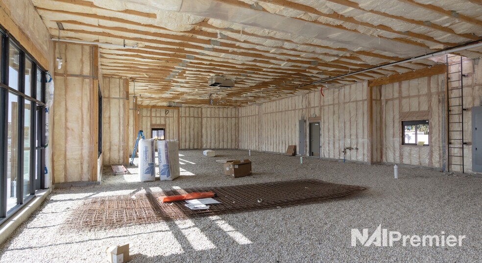 172 Pleasant Grove Blvd, Pleasant Grove, UT à louer - Photo de l’immeuble – Image 3 sur 9