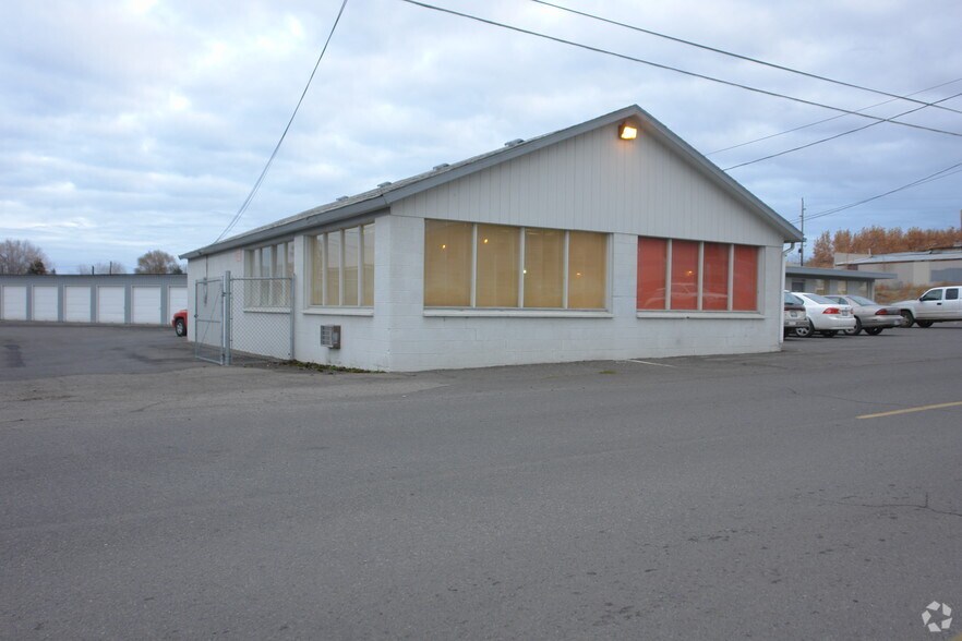 413 N 20th Ave, Yakima, WA à louer - Photo de l’immeuble – Image 2 sur 2