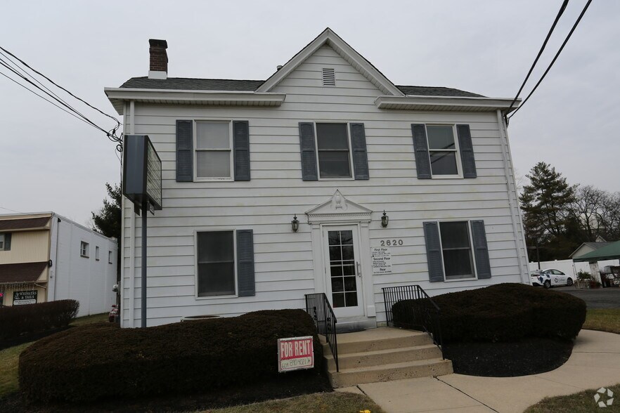 2620 Whitehorse Hamilton Squar Rd, Hamilton, NJ à louer - Photo principale – Image 1 sur 8