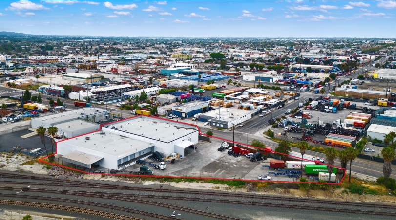 320 E Harry Bridges Blvd, Wilmington, CA à louer - Photo principale – Image 2 sur 2