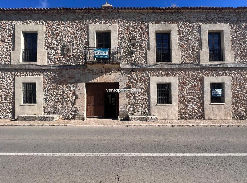 Palacete Nuevo Baztán portefeuille de 2 biens à vendre sur LoopNet.fr - Photo principale – Image 1 sur 36