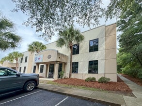 2300 Clements Ferry Rd, Charleston, SC à louer Photo de l’immeuble– Image 1 sur 11