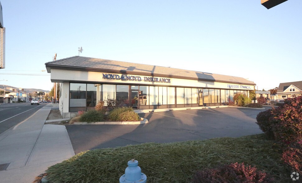 500 N Wenatchee Ave, Wenatchee, WA à louer - Photo principale – Image 1 sur 6