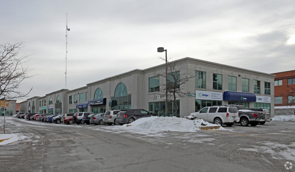 17705 Leslie St, Newmarket, ON à louer - Photo principale – Image 1 sur 5