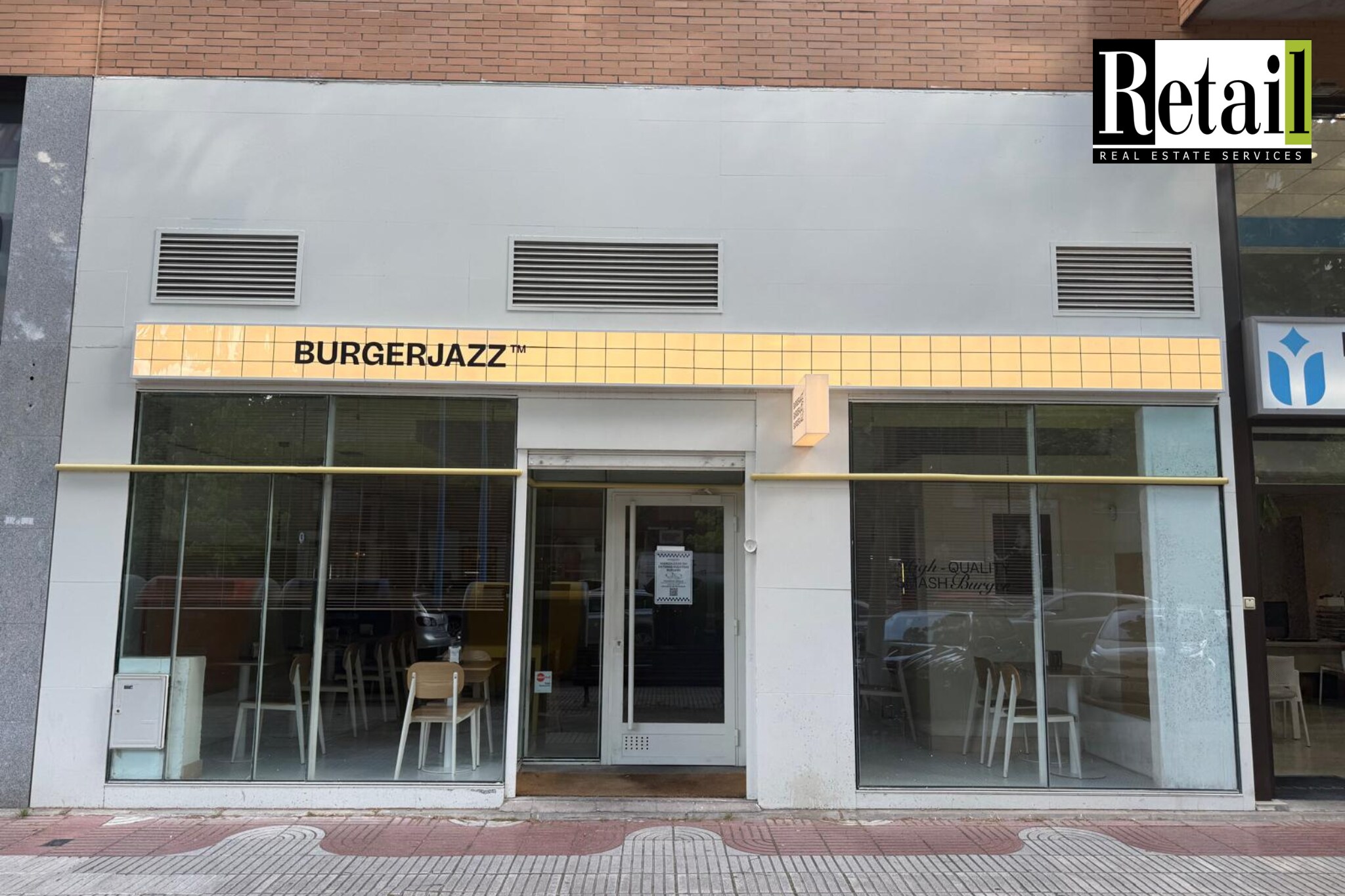 Local commercial dans Alcorcón, Madrid à louer Photo de l’immeuble– Image 1 sur 3