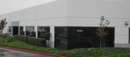733-747 Ames Ave, Milpitas, CA à louer Photo de l’immeuble– Image 2 sur 4