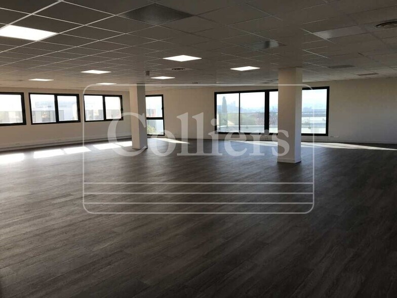 18 Rue Elie Pelas, Marseille à louer - Photo intérieure – Image 3 sur 10