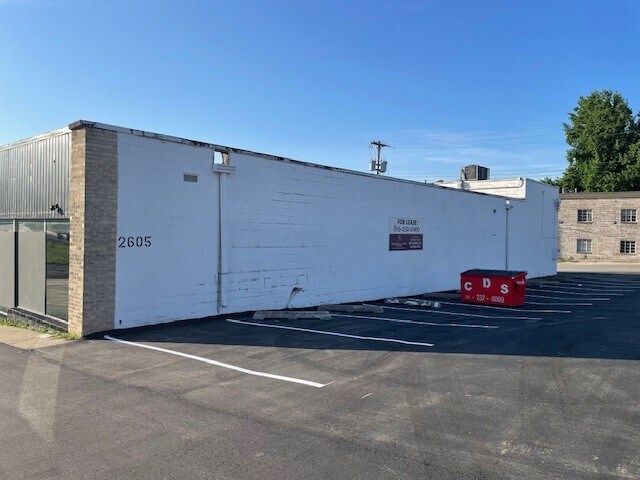 2605 Saint Joseph Ave, Saint Joseph, MO à vendre - Photo de l’immeuble – Image 2 sur 5