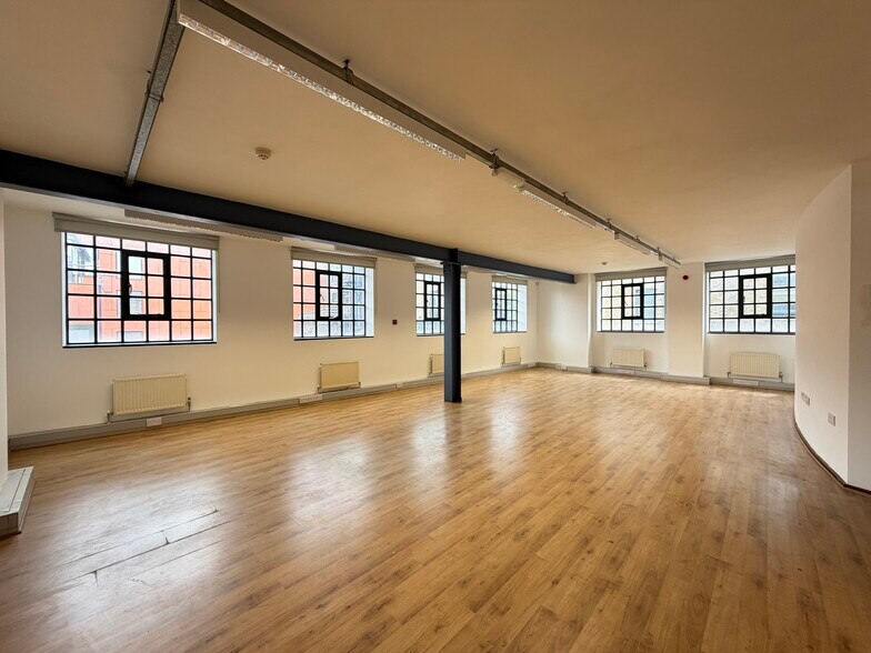 1A Harmood St, Londres à louer - Photo de l’immeuble – Image 2 sur 6