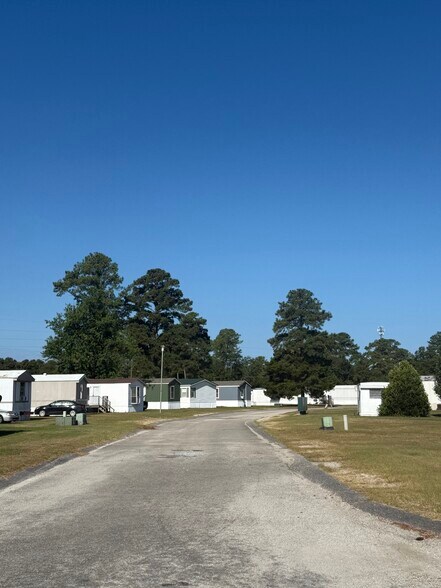 Fayetteville Portfolio portefeuille de 2 biens à vendre sur LoopNet.fr - Photo de l’immeuble – Image 2 sur 13