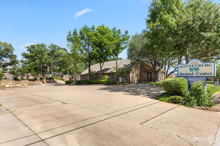 1317 East St, Graham, TX à vendre - Photo de l’immeuble – Image 2 sur 30
