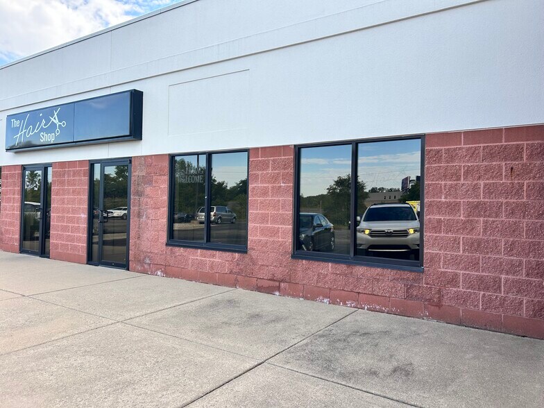 5015 E Michigan, Kalamazoo, MI à louer - Photo de l’immeuble – Image 2 sur 12
