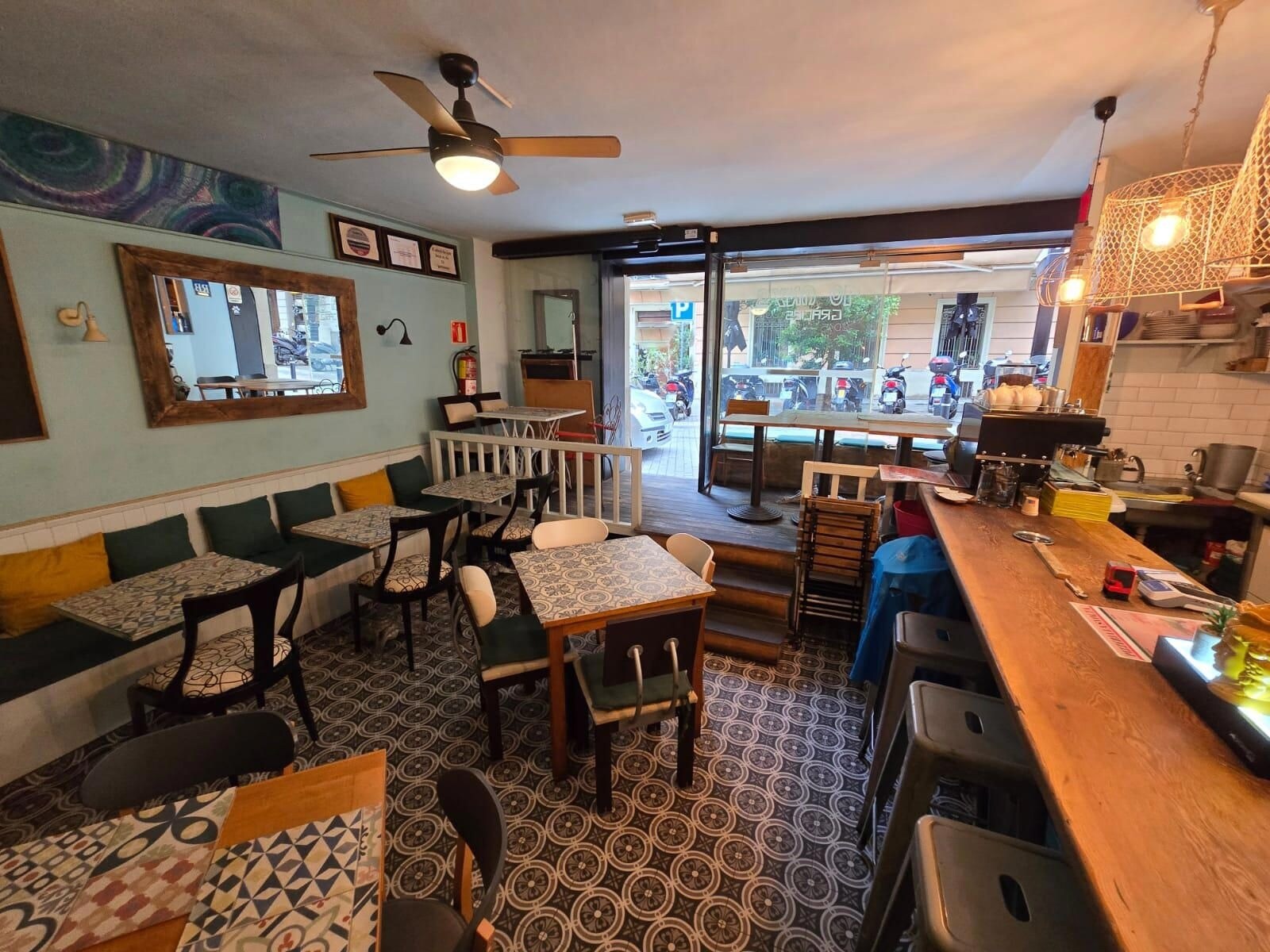 Local commercial dans Barcelone, Barcelona à louer Photo intérieure– Image 1 sur 11