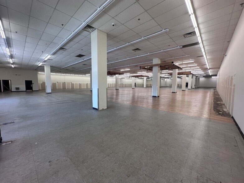 1100 Jefferson Rd, Rochester, NY à louer - Photo intérieure – Image 3 sur 8