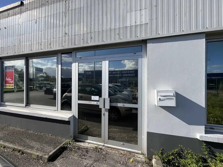 Local commercial dans Nogent-sur-Oise à louer - Photo de l’immeuble – Image 1 sur 3