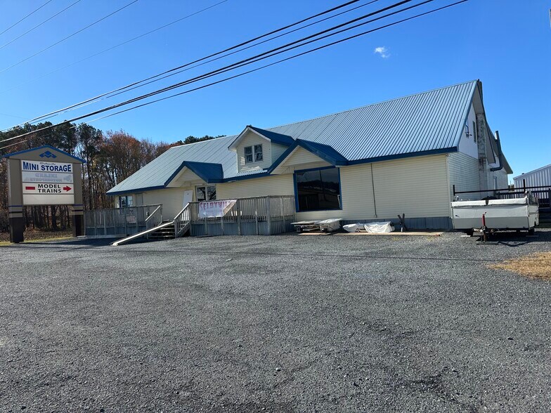 36674 Dupont Blvd, Selbyville, DE à vendre - Photo de l’immeuble – Image 1 sur 16