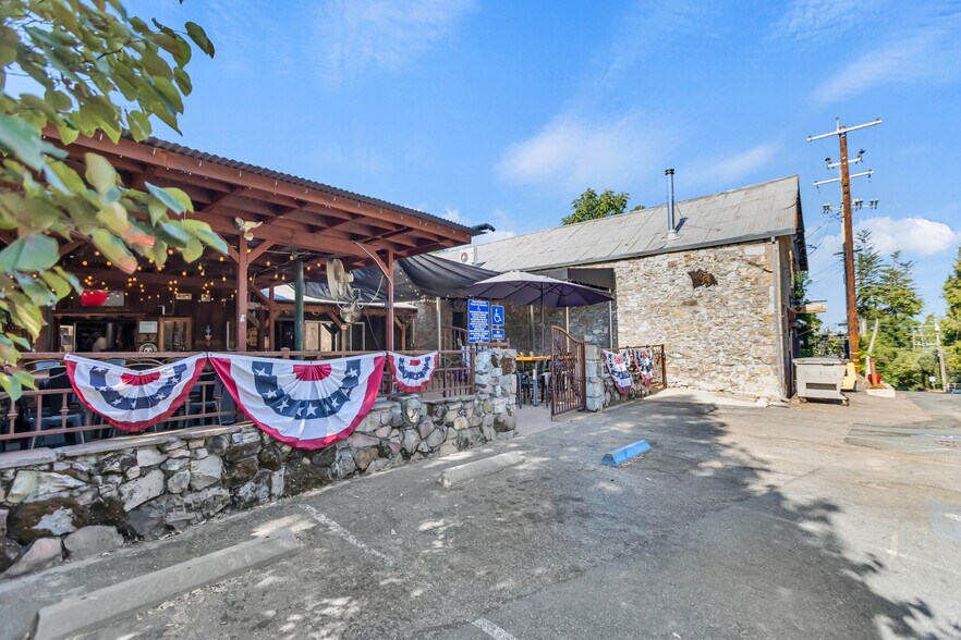 8345 Main St, Mokelumne Hill, CA à vendre - Photo de l’immeuble – Image 3 sur 40